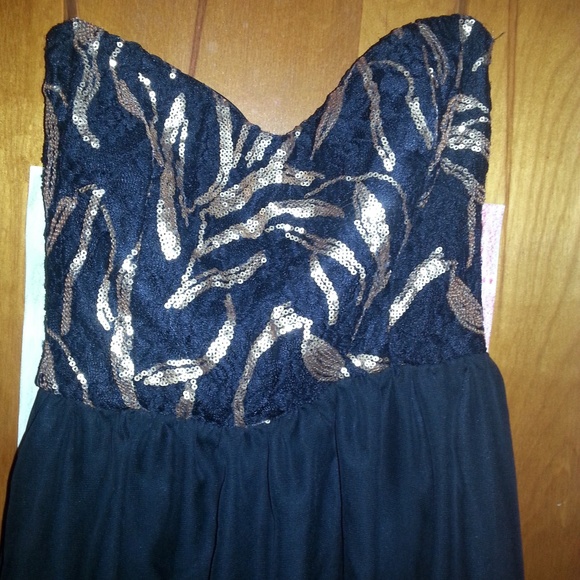 Women Like new high low dress sz small - Picture 3 of 5